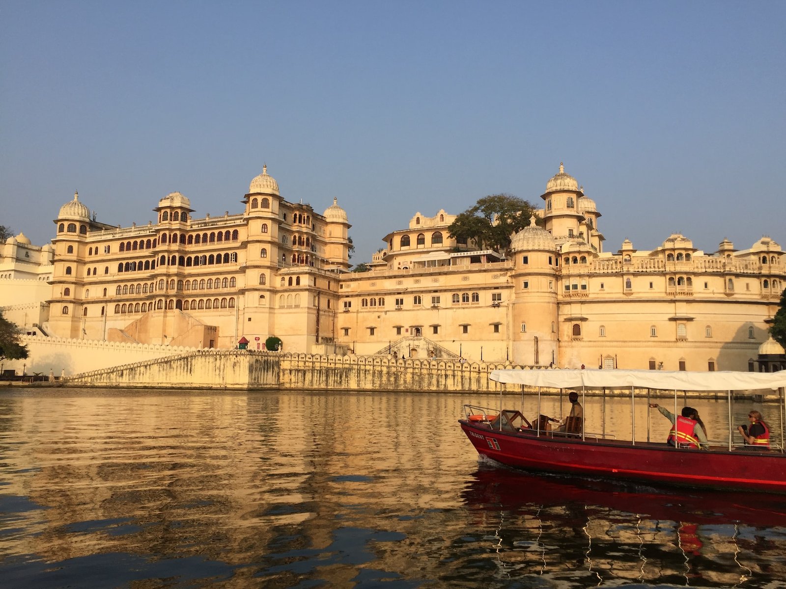 Espire Hospitality Launches ZANA Lake Resort, Udaipur